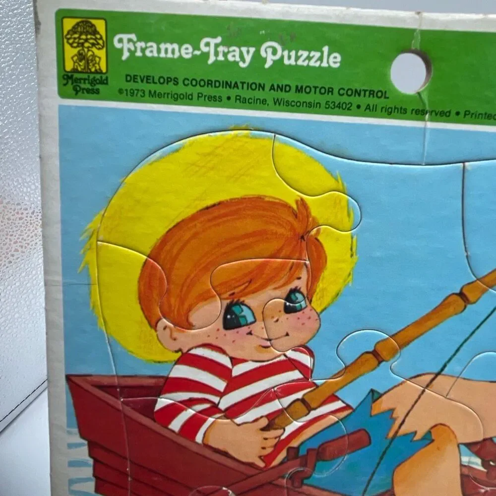 Lot of 2 Frame tray puzzles 1973 printed in USA.
